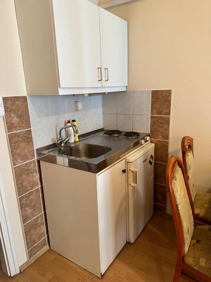 Cozy Garden Apartman Apartment Gyula Exterior photo